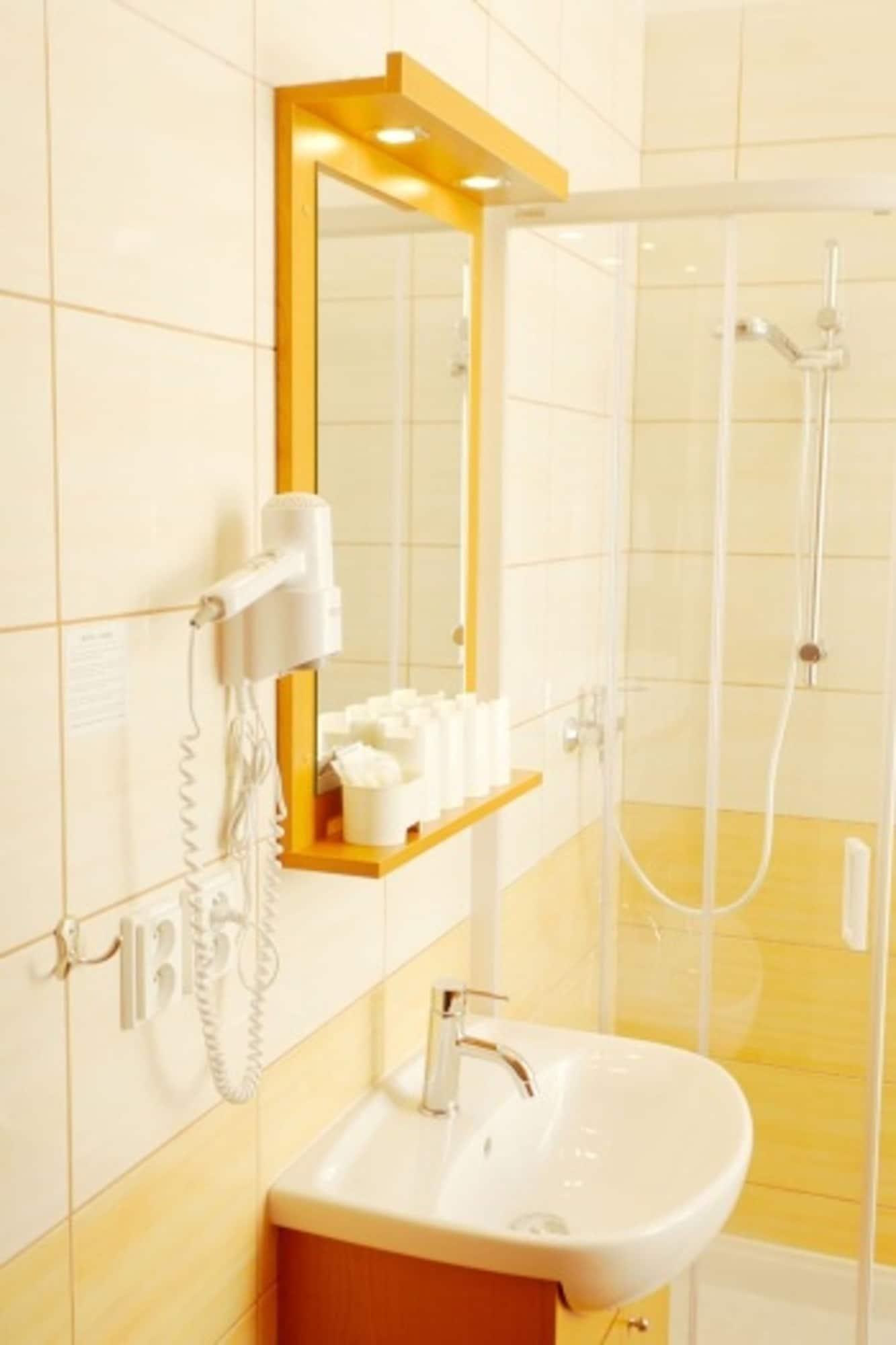 פראג Adeba Hotel מראה חיצוני תמונה