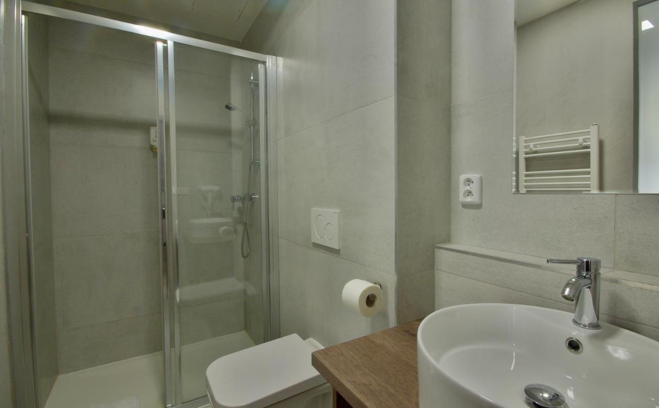 פראג Adeba Hotel מראה חיצוני תמונה